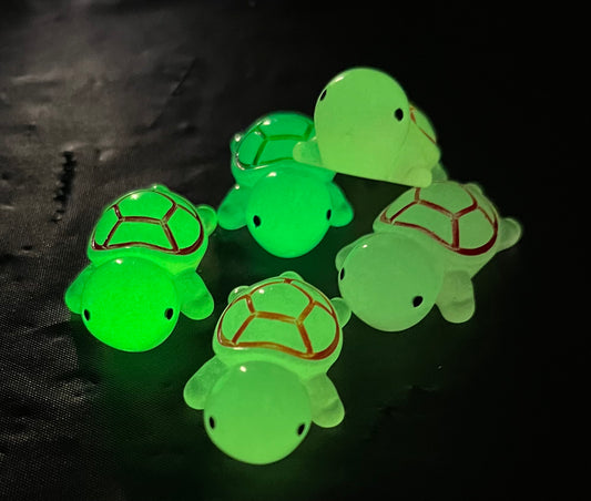 Miniature Glow In The Dark Turtle 🐢(BEADS)