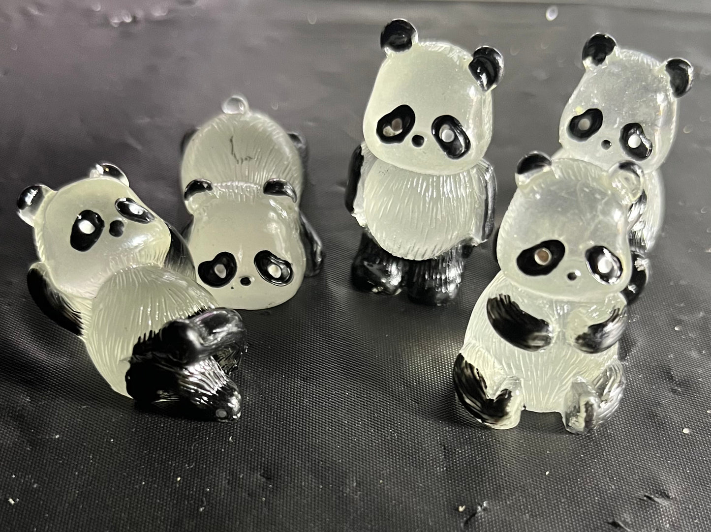 Glow In The Dark Pandas 🐼 (BEADS)